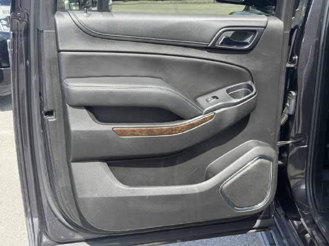 Used 2017 Chevrolet Suburban LT AWD/4WD image 34