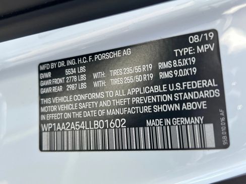 Used 2020 Porsche Macan AWD/4WD image 13