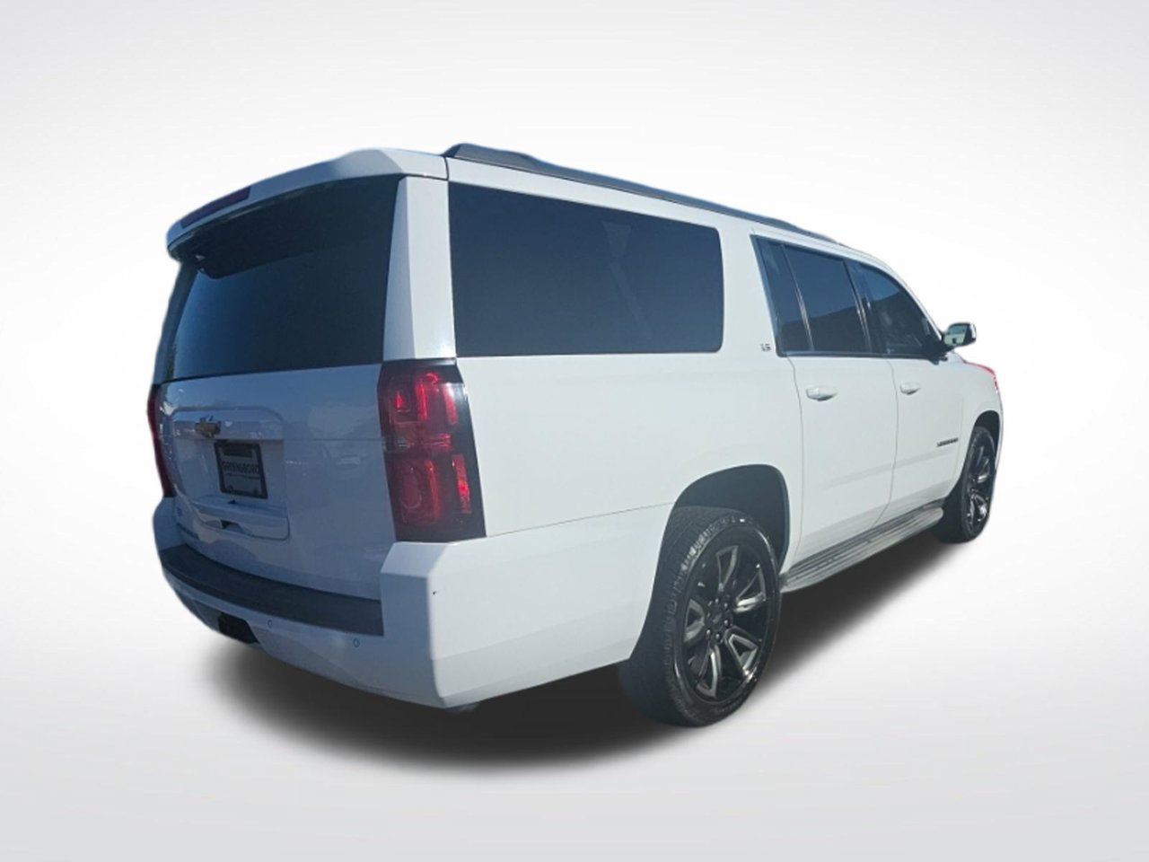 Used 2016 Chevrolet Suburban LS w/ Max Trailering Package RWD image 5