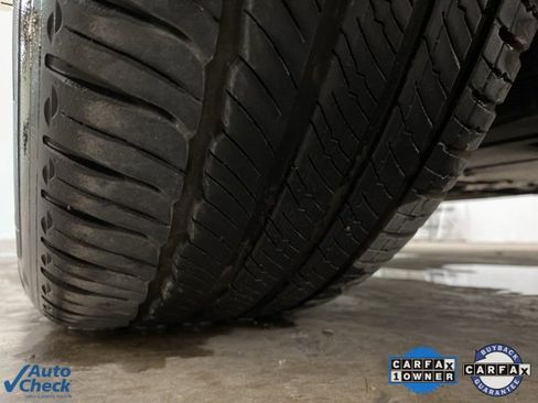 Used 2025 Volvo XC40 B5 Core image 97