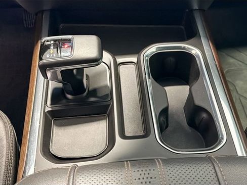 Used 2023 Chevrolet Silverado 1500 High Country w/ High Country Premium Package image 17