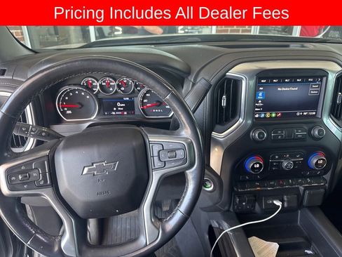 Used 2022 Chevrolet Silverado 1500 LT Trail Boss w/ LT Trail Boss Premium Package AWD/4WD image 8