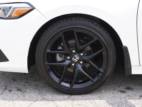 Used 2024 Honda Civic Sport image 10
