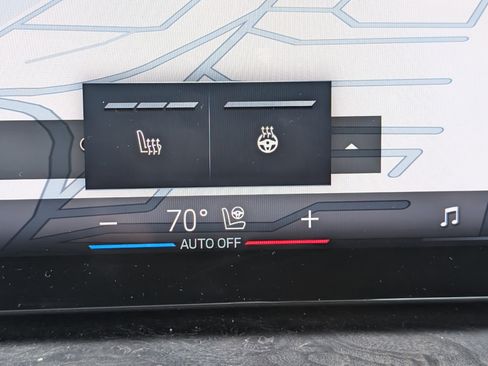 Used 2024 BMW X5 xDrive40i w/ Executive Package image 29