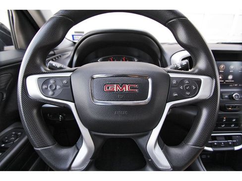 Used 2024 GMC Terrain SLE FWD image 14