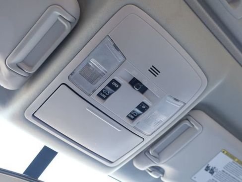 Used 2016 Toyota RAV4 XLE image 26