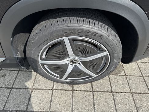 Certified 2023 Mercedes-Benz EQE 500 4MATIC SUV image 10