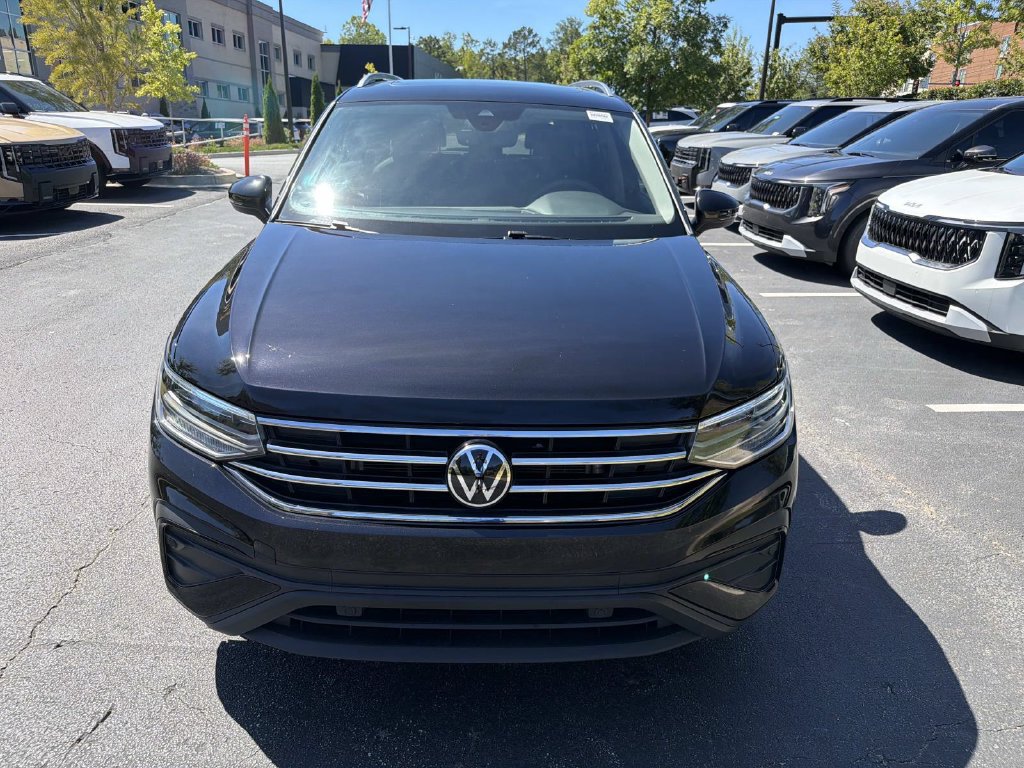 Used 2023 Volkswagen Tiguan SE FWD image 8