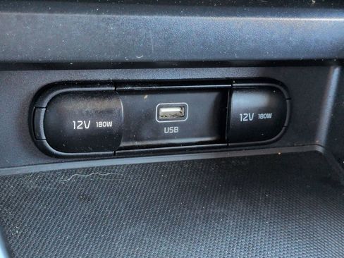 Used 2025 Kia Soul LX image 21