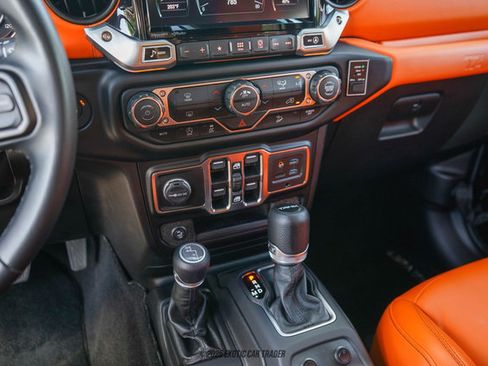 Used 2021 Jeep Wrangler Unlimited Sport image 30