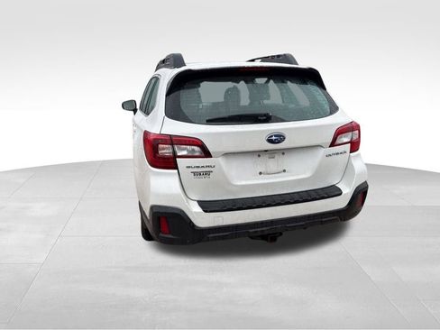 Used 2018 Subaru Outback 2.5i image 6