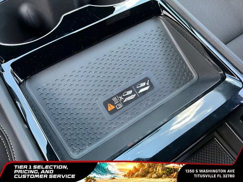 Used 2024 Chevrolet Blazer EV LT AWD/4WD image 36