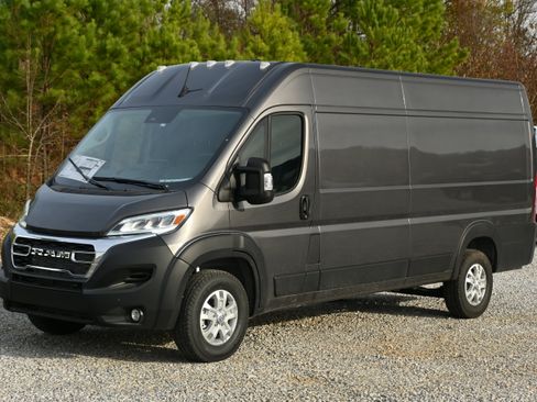 New 2026 RAM ProMaster 3500 w/ Quick Order Package 22G SLT image 8