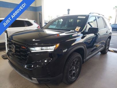 Certified 2025 Honda Pilot TrailSport