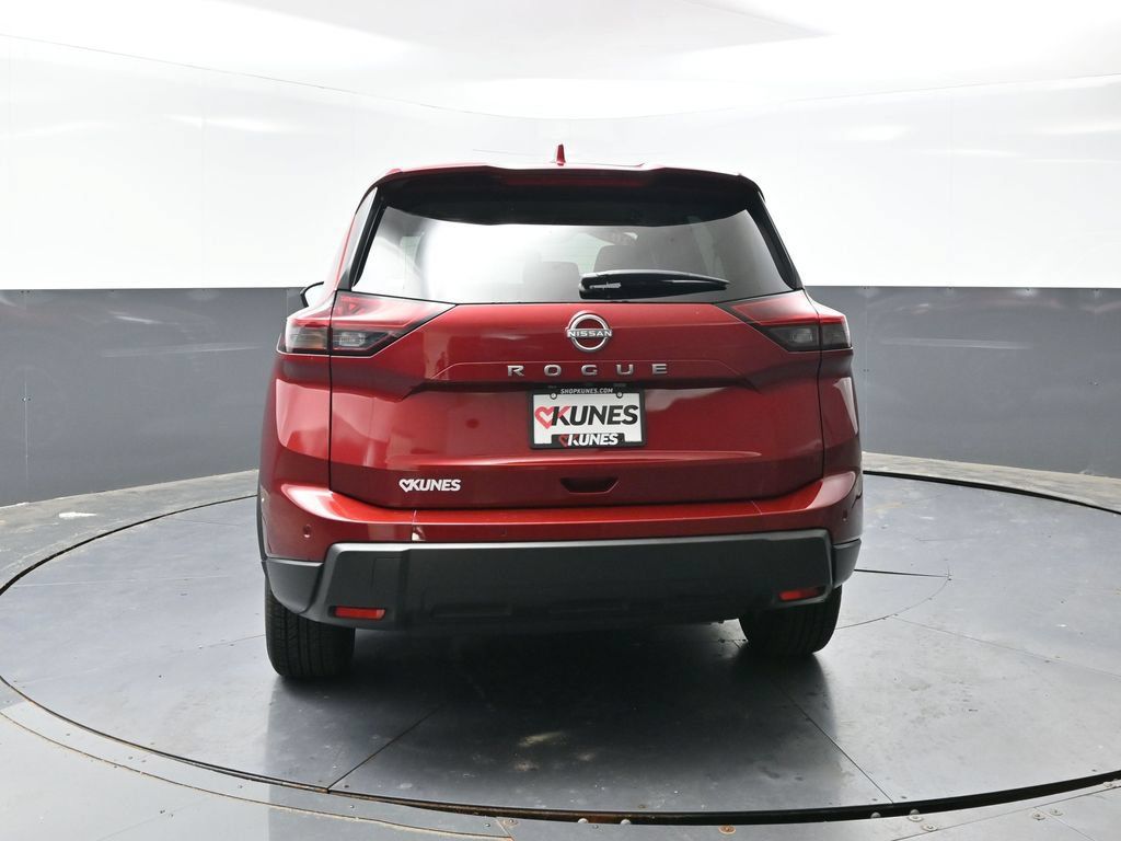 Used 2025 Nissan Rogue SV FWD image 8