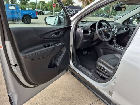 Used 2018 Chevrolet Equinox Premier FWD image 7