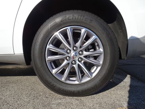 Used 2024 Buick Enclave Premium image 27