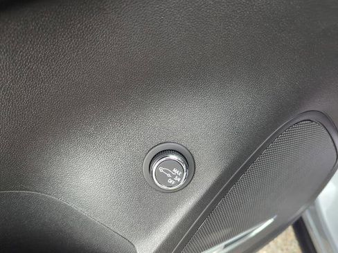 New 2025 Buick Envision Sport Touring image 27