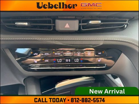 Used 2023 Buick Envision Preferred FWD image 24