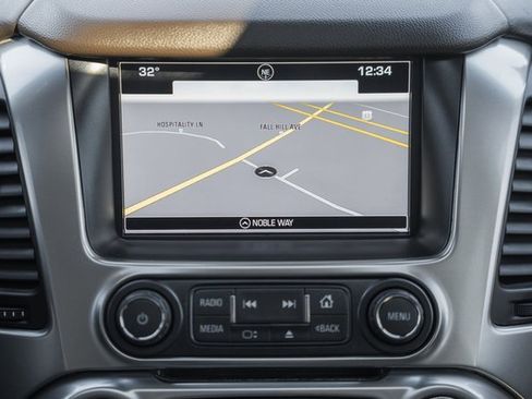 Used 2017 Chevrolet Tahoe LT image 22