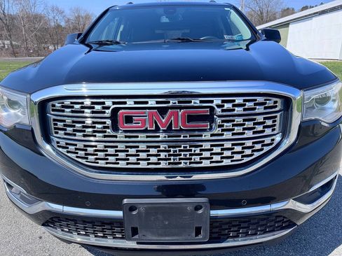 Used 2017 GMC Acadia Denali AWD/4WD image 2