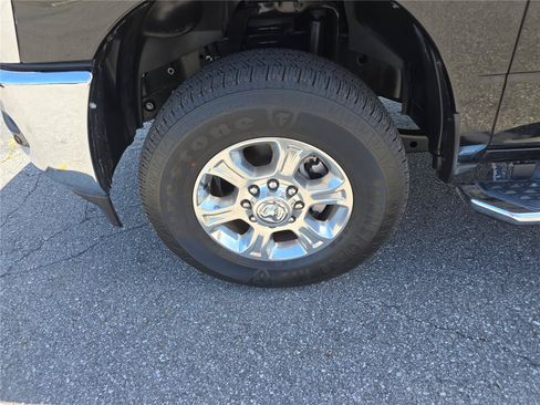 Used 2026 RAM 2500 Big Horn AWD/4WD image 10