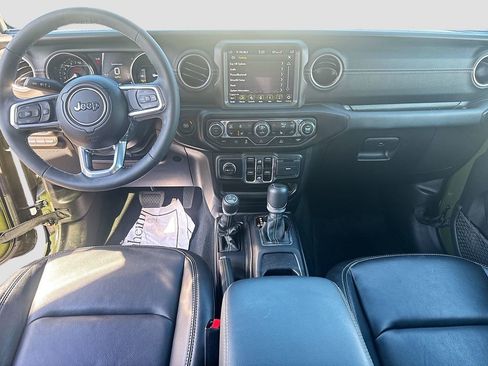 Used 2023 Jeep Wrangler Unlimited Sahara w/ Cold Weather Group AWD/4WD image 25
