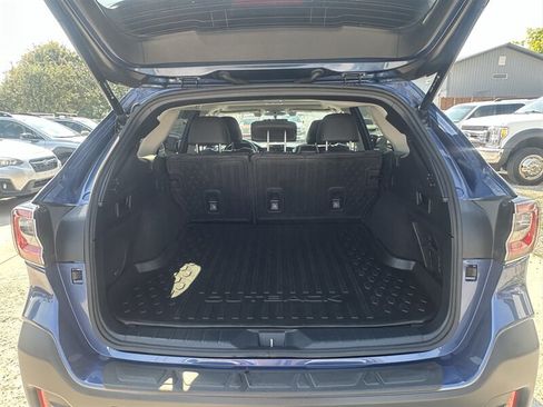 Used 2021 Subaru Outback Limited AWD/4WD image 29
