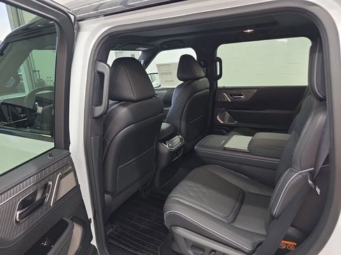 New 2026 INFINITI QX80 Autograph w/ Premium Cargo Package image 23