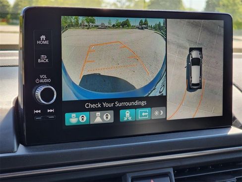 Certified 2025 Honda Pilot TrailSport image 6