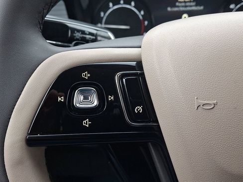 Certified 2022 Lincoln Corsair AWD w/ Equipment Group 101A image 23