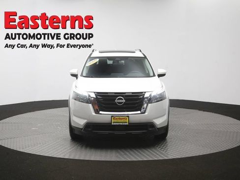 Used 2023 Nissan Pathfinder SV w/ SV Premium Package AWD/4WD image 55