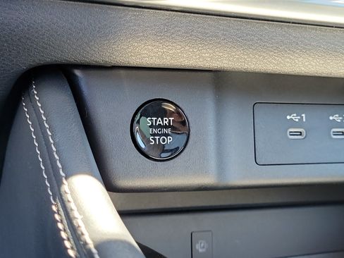 Certified 2026 Nissan Rogue Platinum w/ Platinum Premium Package AWD/4WD image 28
