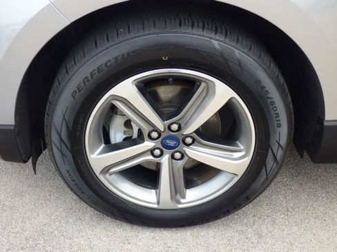Used 2020 Ford Edge SEL w/ Convenience Package FWD image 9