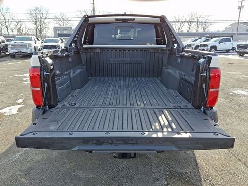 Used 2025 Toyota Tacoma Trailhunter image 32