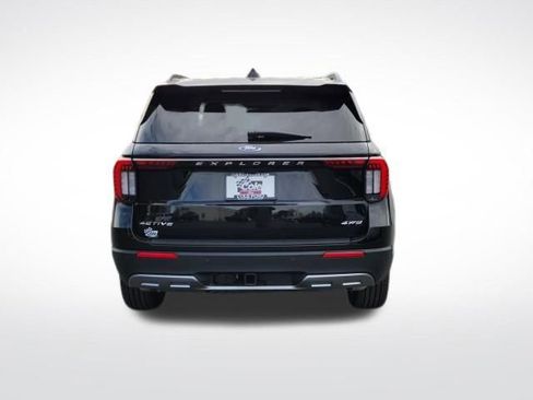 New 2026 Ford Explorer Active w/ Active Comfort Package image 7