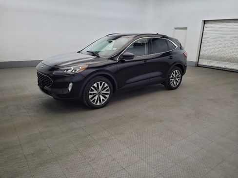 Used 2020 Ford Escape Titanium AWD/4WD image 2