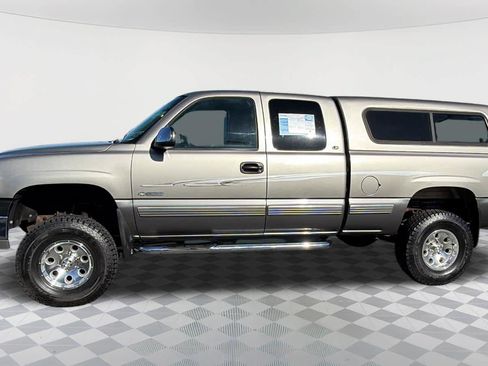 Used 2000 Chevrolet Silverado 1500 LS AWD/4WD image 8