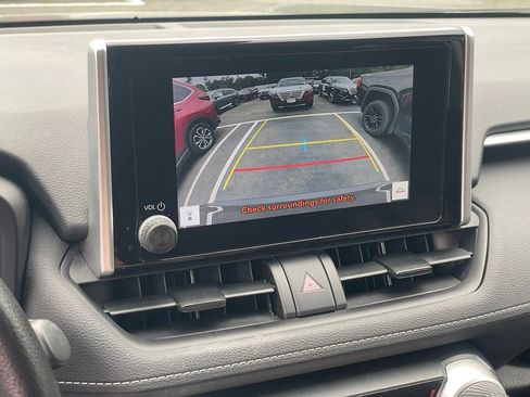 Used 2023 Toyota RAV4 LE AWD/4WD image 21