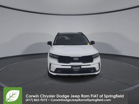 Used 2021 Kia Sorento EX w/ Panoramic Sunroof Package AWD/4WD image 6