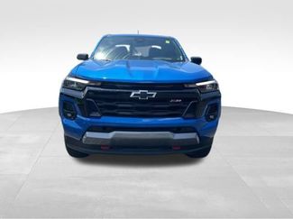Used 2023 Chevrolet Colorado Z71 w/ Z71 Convenience Package 2 AWD/4WD video 2