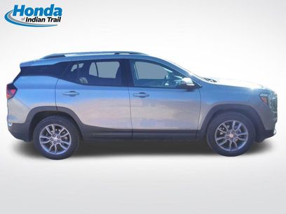 Used 2024 GMC Terrain SLT