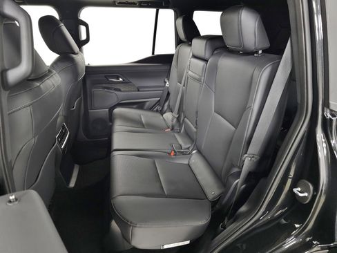 Used 2024 Lexus GX 550 w/ Cold Area Package AWD/4WD image 35