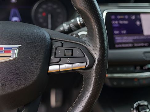 Certified 2023 Cadillac XT4 Sport FWD image 13