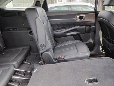 Used 2021 Kia Sorento SX Prestige image 9