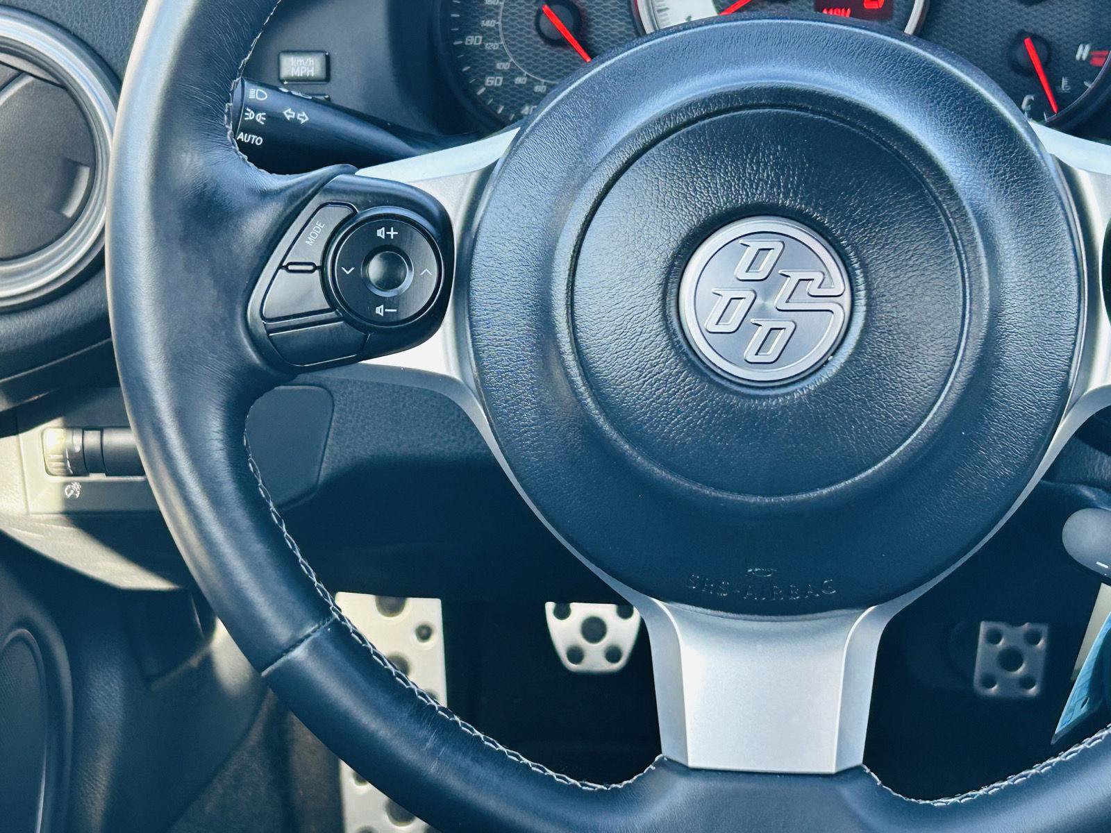 Used 2017 Toyota 86 RWD image 10