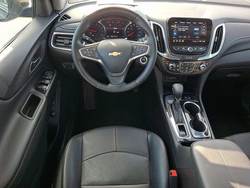 Used 2023 Chevrolet Equinox Premier FWD image 12