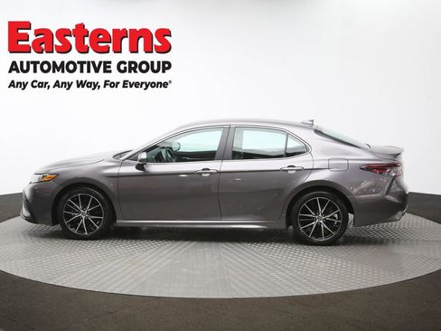 Used 2024 Toyota Camry SE image 60