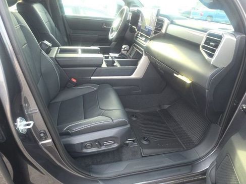 New 2026 Toyota Tundra Limited AWD/4WD image 10