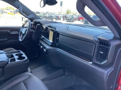 Used 2025 GMC Sierra 1500 SLT image 18
